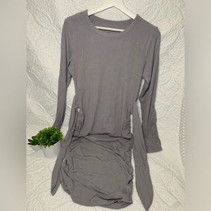 Women's maternity